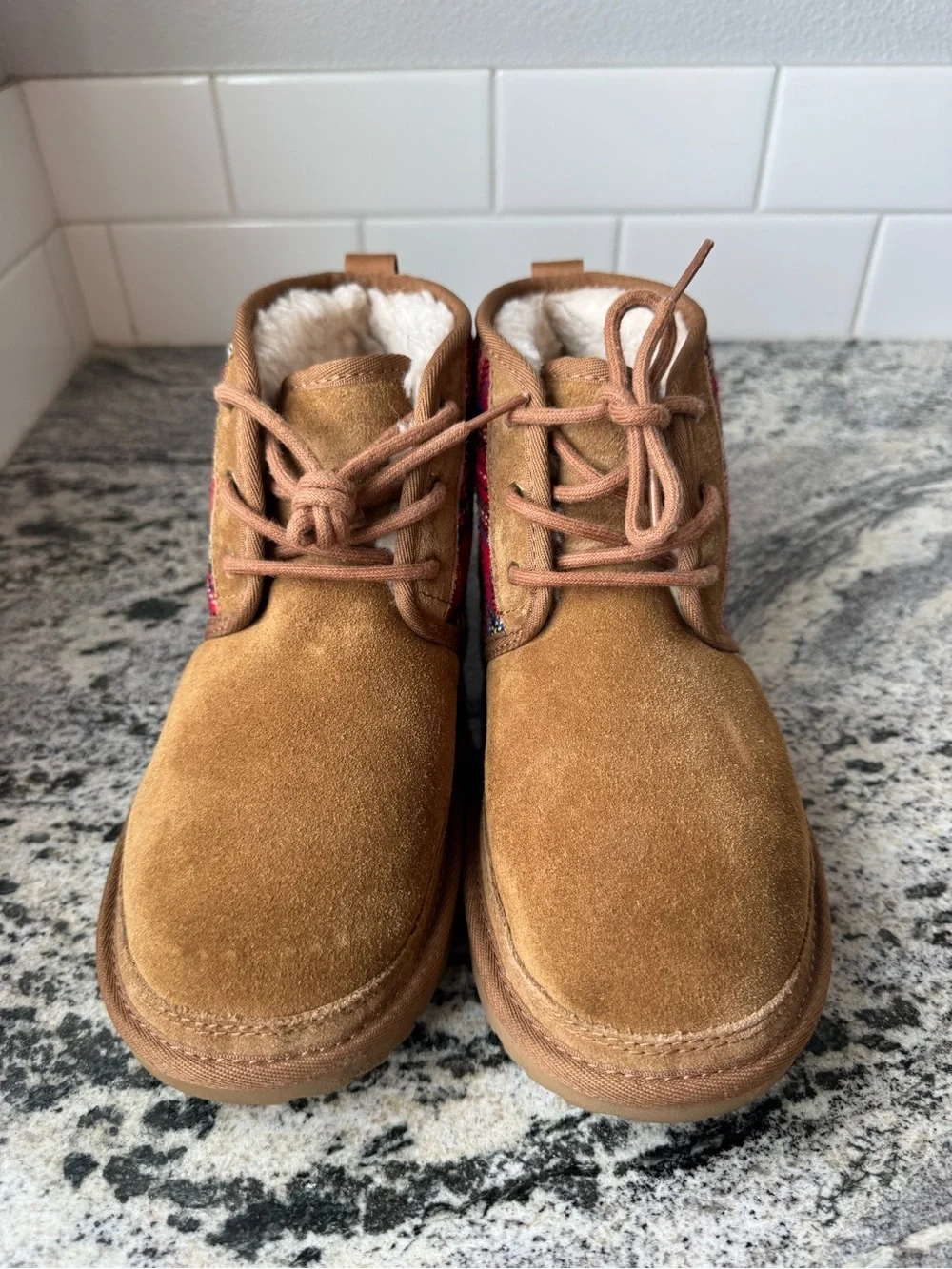 UGG Neumel II Tartan Plaid. Size 6 Y. VGUC.